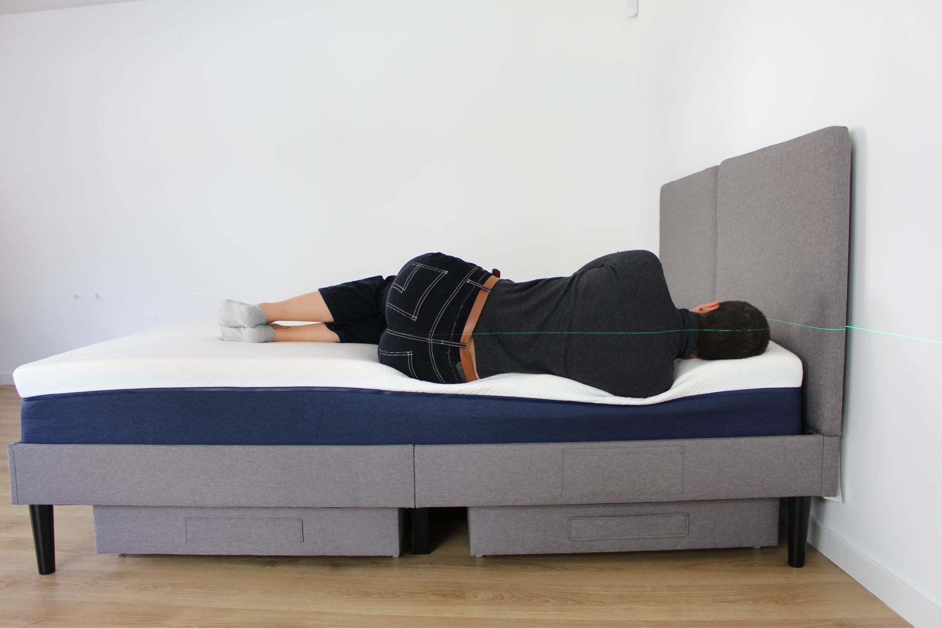 matt sleeps dormir sur le cote